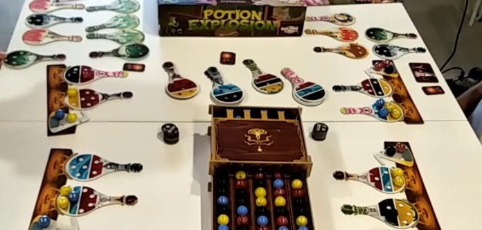How many people are playing Potion Explosion Game