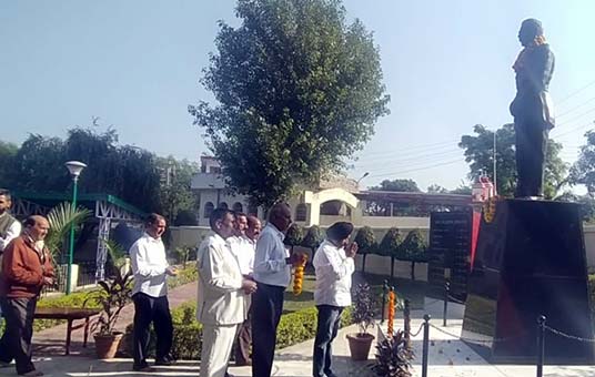Manjit Singh, PRIs, and prominent citizens pay tributes to Brig Rajinder Singh